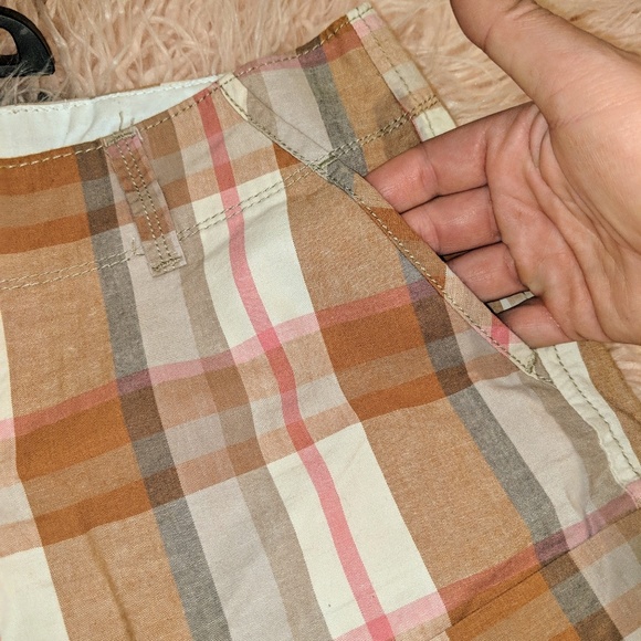 Women's Size 4 Old Navy 3.5in Striped Shorts - Picture 2 of 6